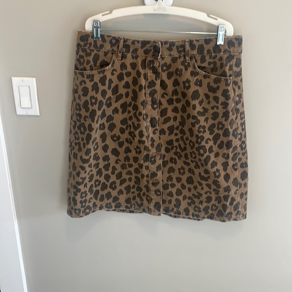 Leopard jean skirt - Picture 1 of 4